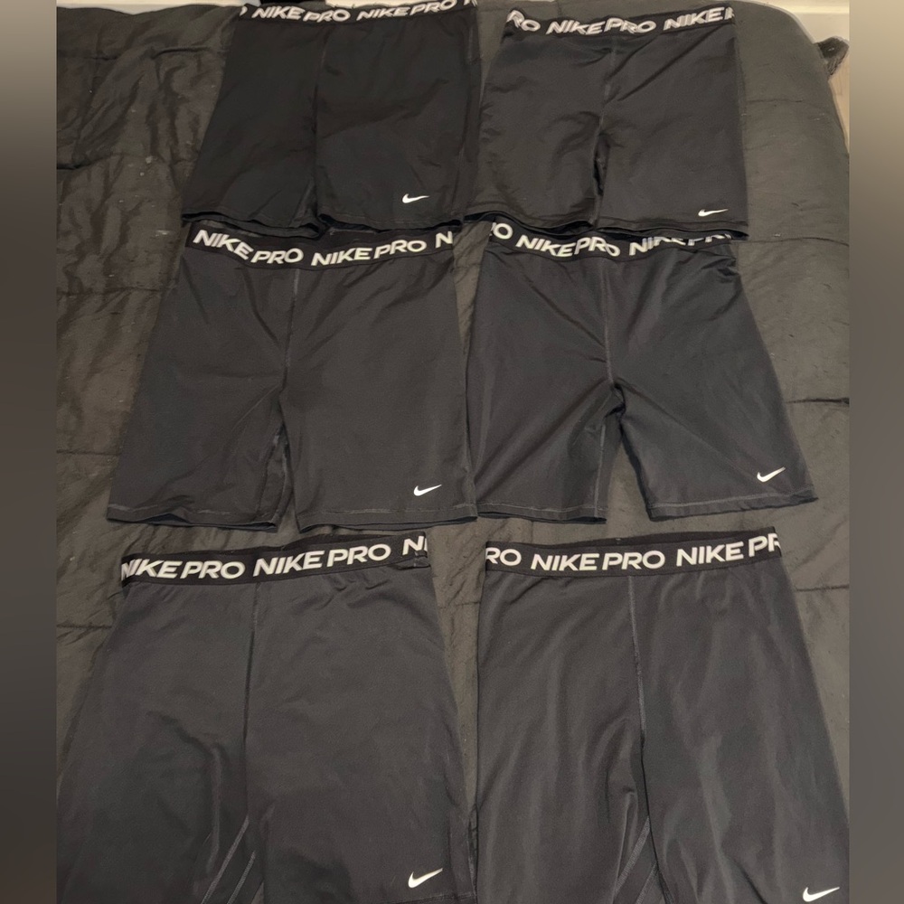6 pairs BNWOT Nike Pro 365
Women's 5" Shorts 3 large and 3 XL